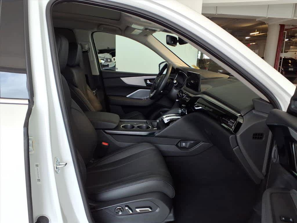 Used 2025 Acura MDX SH-AWD image 20
