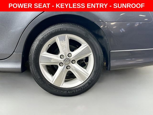 Used 2011 Toyota Camry SE image 30