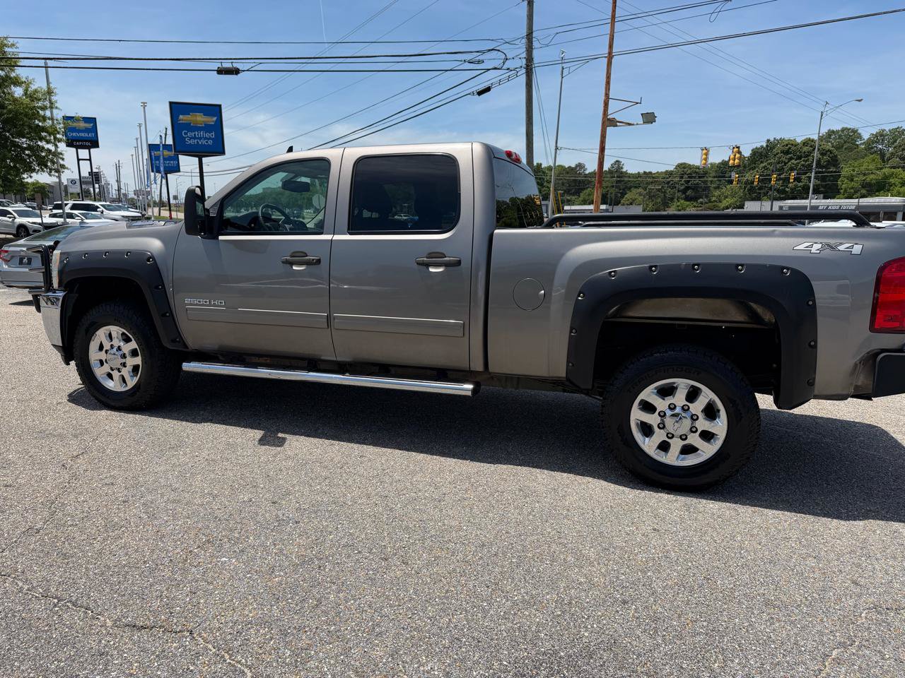 Used 2014 Chevrolet Silverado 2500 LT w/ Interior Plus Package AWD/4WD image 19