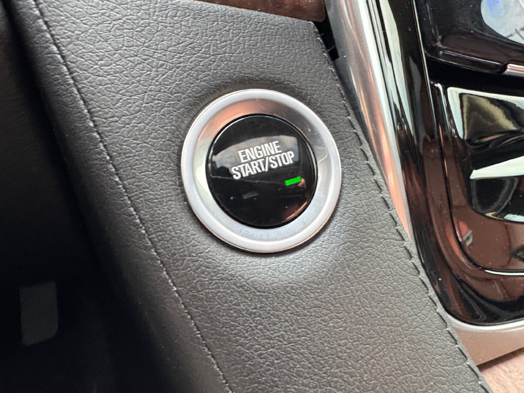 Used 2019 Cadillac Escalade Premium Luxury AWD/4WD image 34