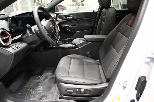 New 2026 Chevrolet Trax RS w/ Sunroof Package image 9