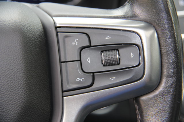 Used 2023 Chevrolet Suburban Premier AWD/4WD image 25