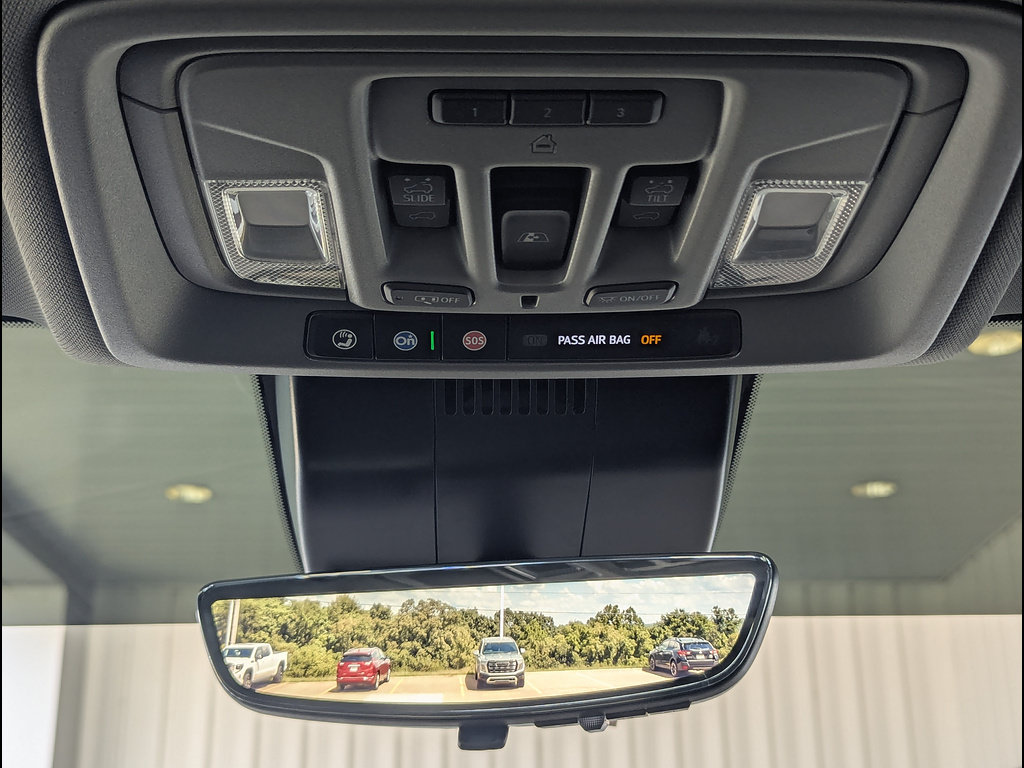 Used 2024 GMC Sierra 1500 Denali AWD/4WD image 38