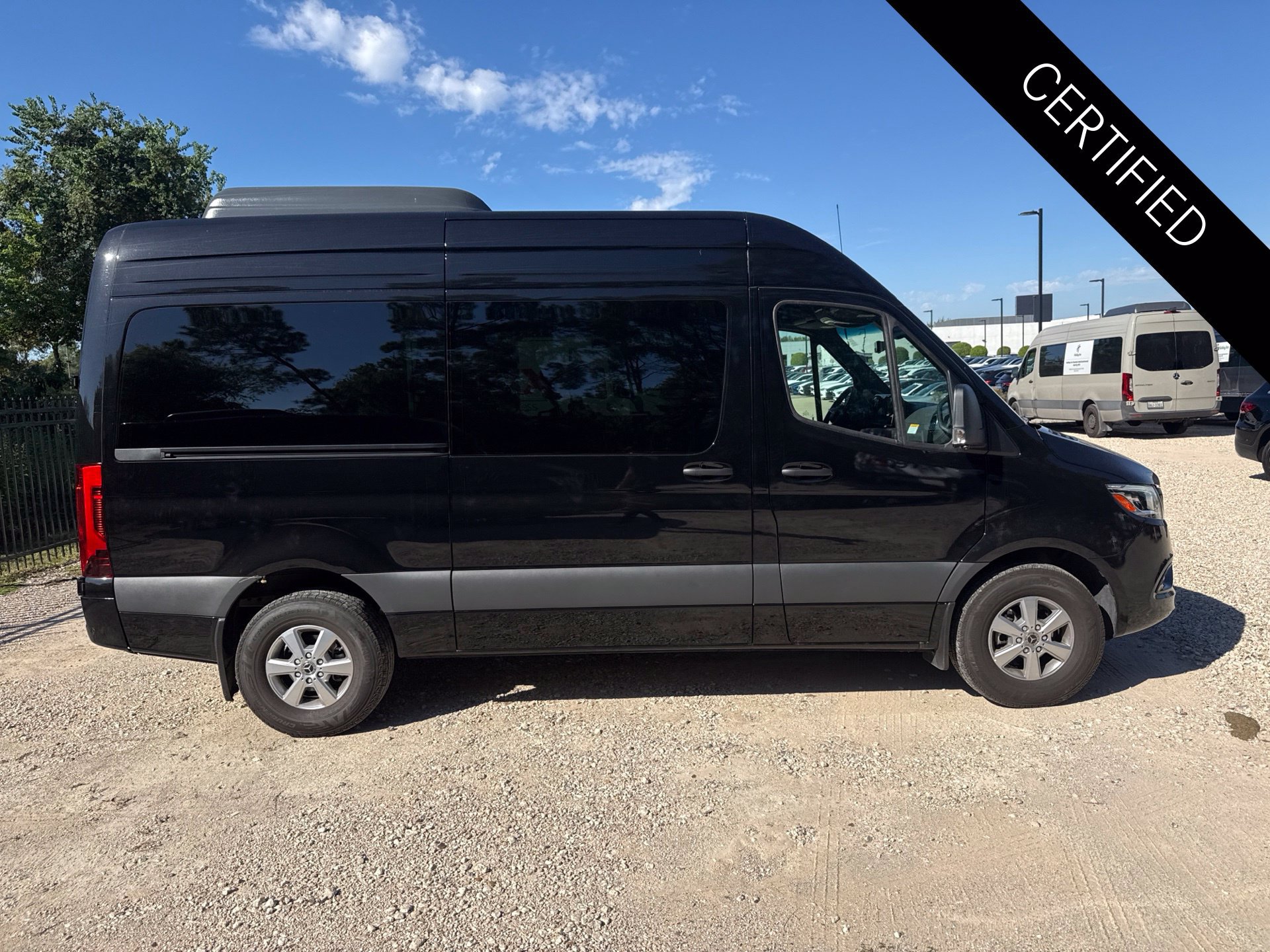 Used 2026 Mercedes-Benz Sprinter 2500 image 3
