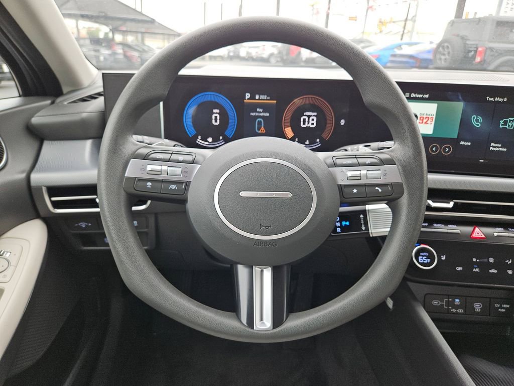 Used 2025 Hyundai Sonata SEL FWD image 23