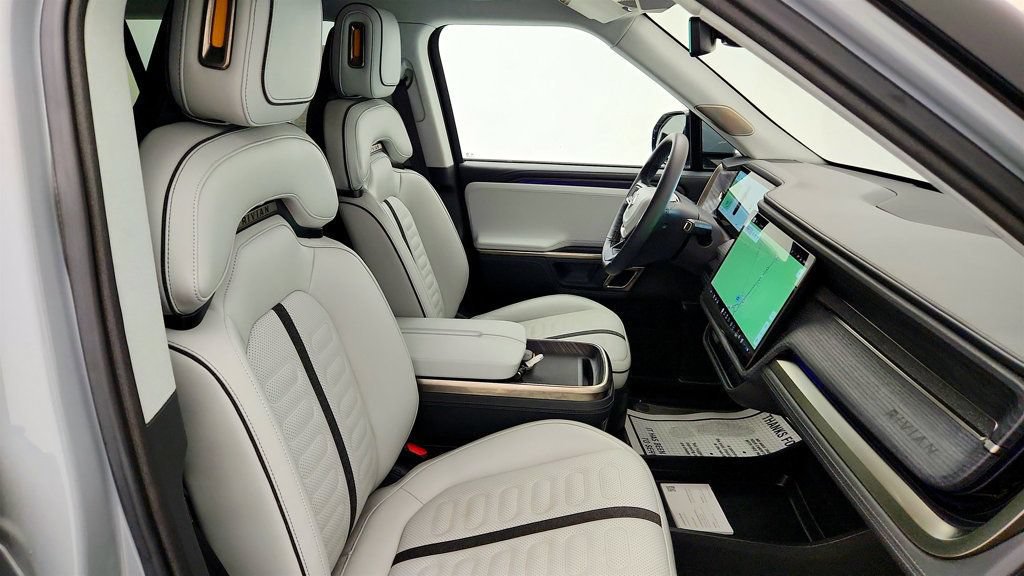 Used 2024 Rivian R1S Adventure AWD/4WD image 26