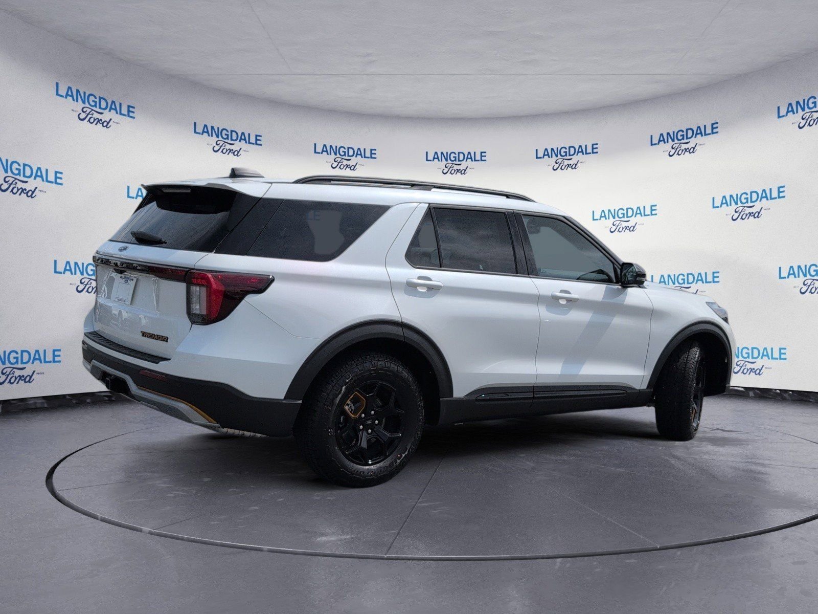 New 2026 Ford Explorer Tremor w/ Tremor Ultimate Package AWD/4WD image 4