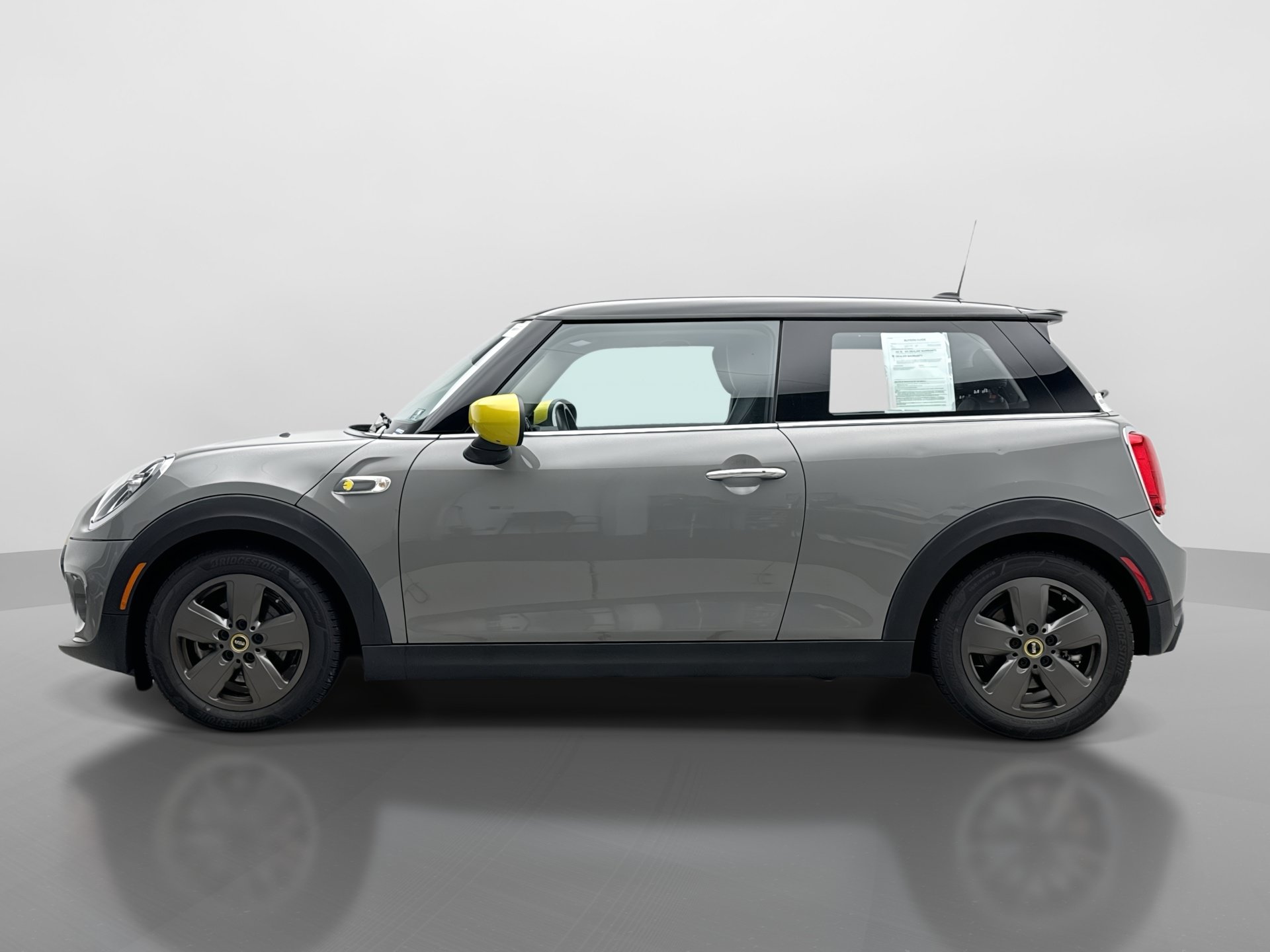 Used 2020 MINI Cooper SE w/ 6.5" Touchscreen Package FWD image 2