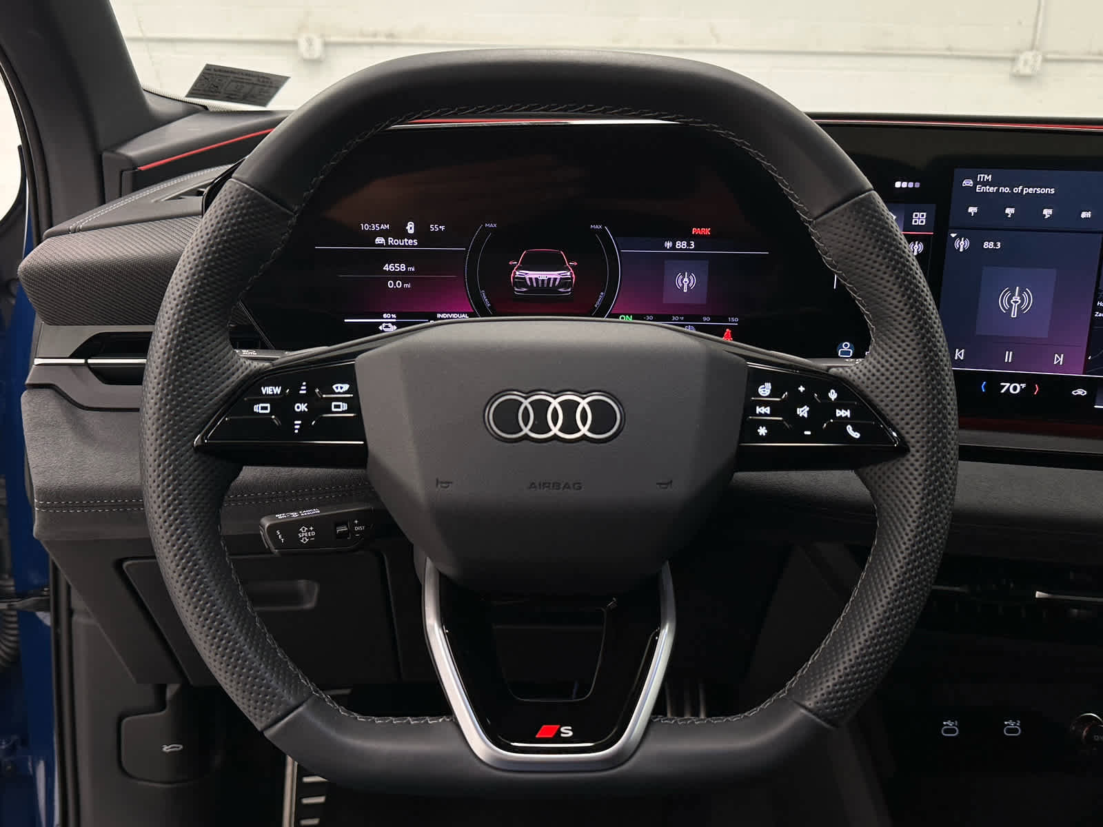 Used 2025 Audi SQ6 e-tron Prestige w/ 21" Black Optic Wheel Package image 24