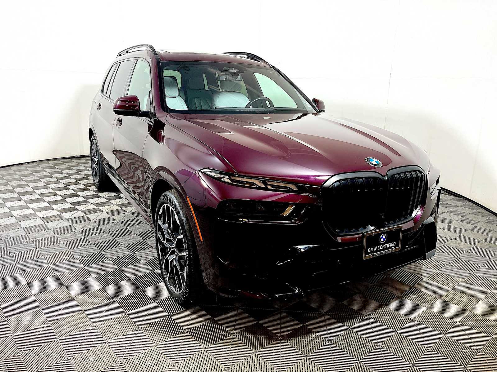 Certified 2023 BMW X7 xDrive40i w/ M Sport Package image 25