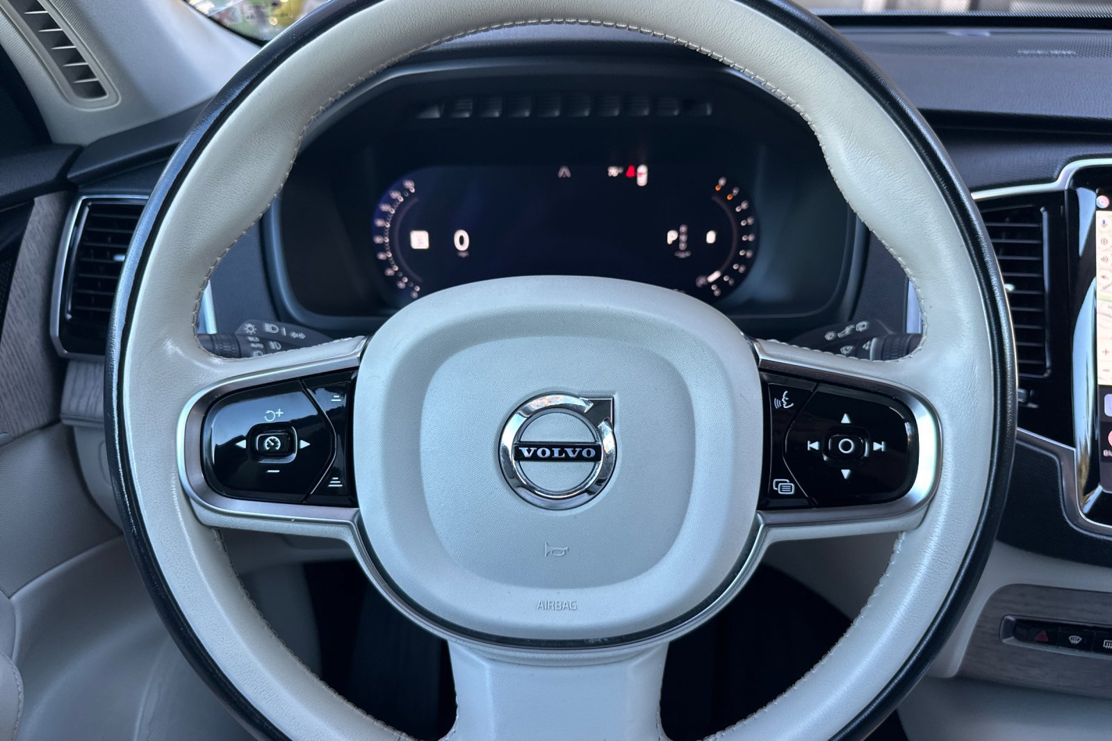 Certified 2023 Volvo XC90 B6 Plus w/ Protection Package Premier AWD/4WD image 29