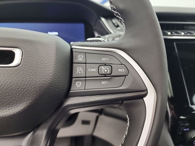 New 2025 Jeep Grand Cherokee L Altitude image 23