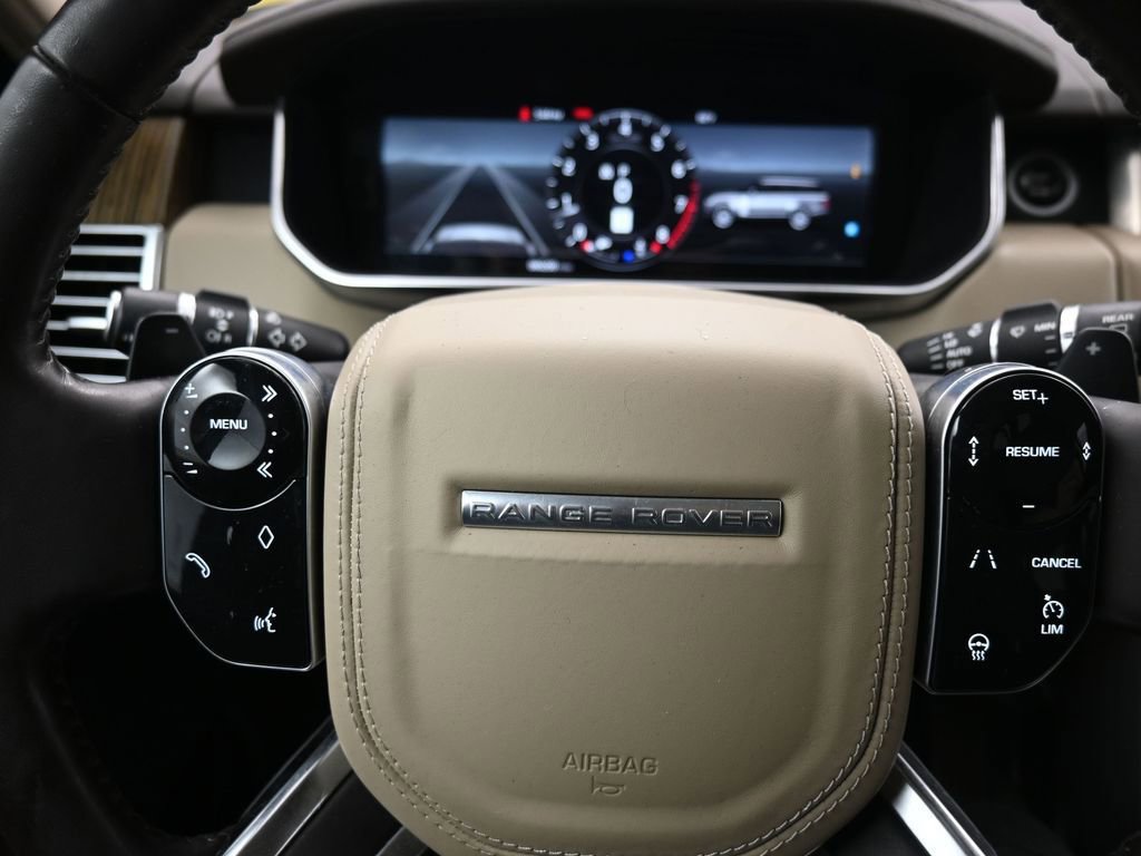 Used 2019 Land Rover Range Rover HSE image 17