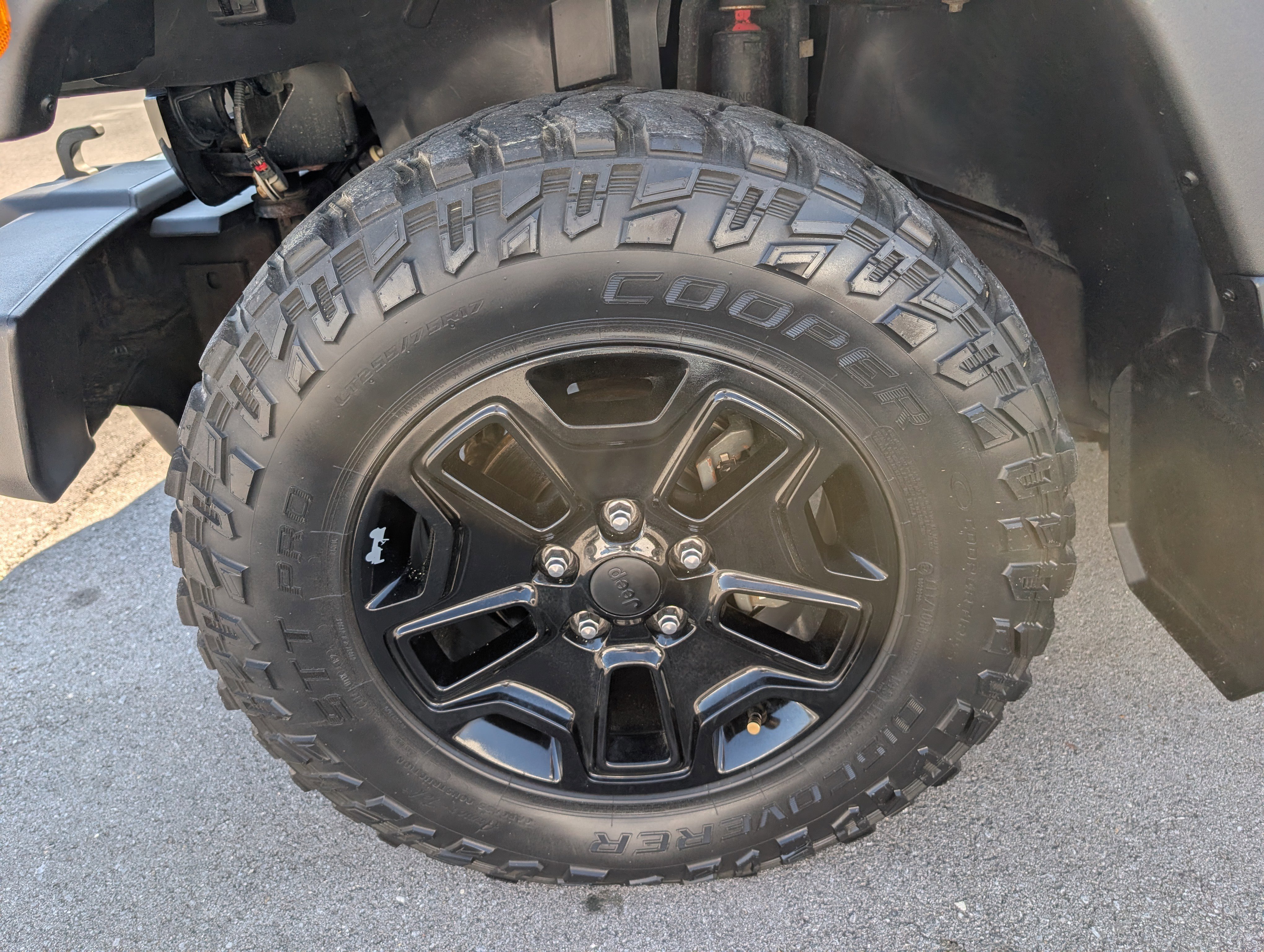 Used 2014 Jeep Wrangler Unlimited Sport image 25