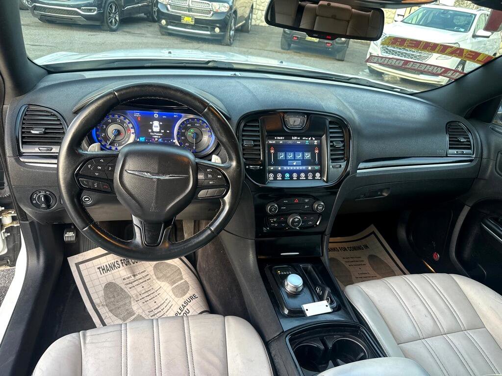 Used 2017 Chrysler 300 S image 15