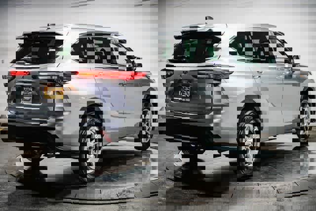Certified 2023 Toyota Highlander LE image 4