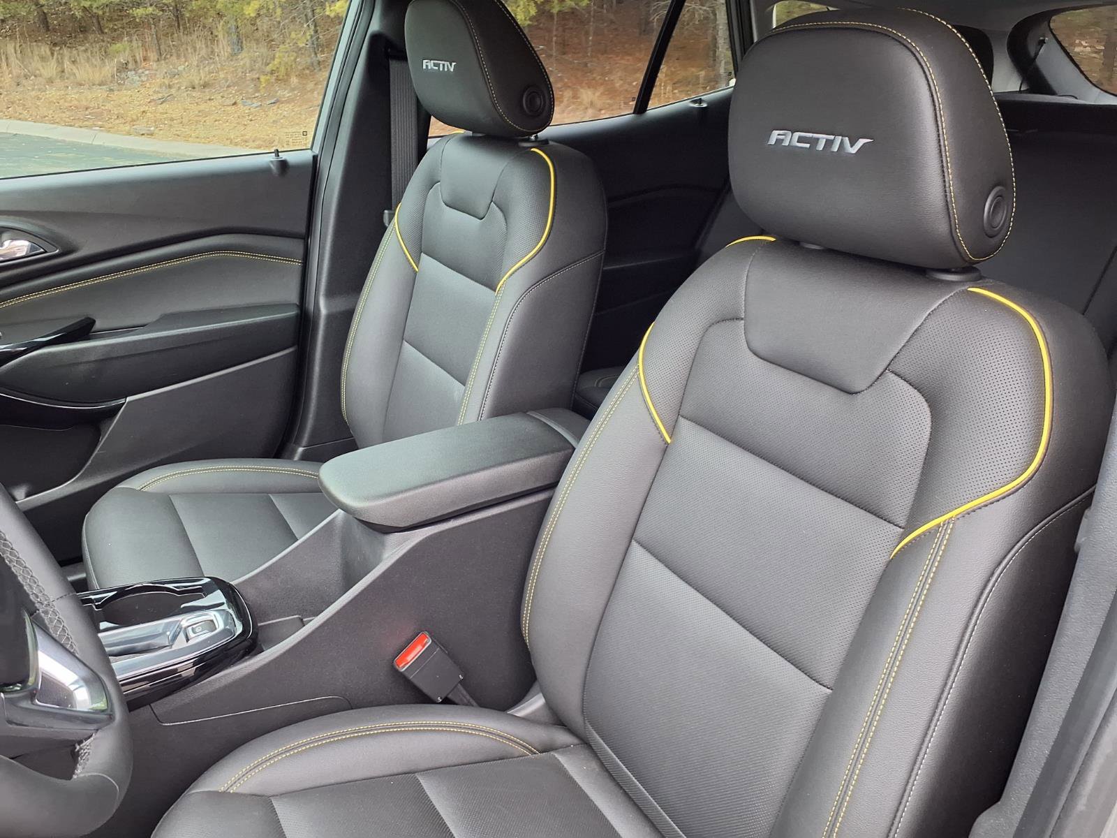 Used 2025 Chevrolet Trax ACTIV w/ Sunroof Package image 12