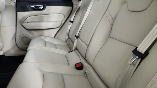 New 2026 Volvo XC60 B5 Ultra w/ Climate Package AWD/4WD image 29