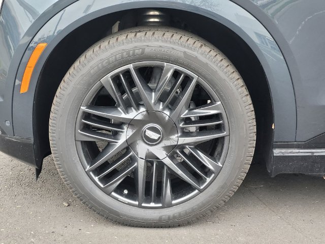 New 2025 Cadillac Escalade IQ Sport 2 w/ LPO, ONYX Package AWD/4WD image 10