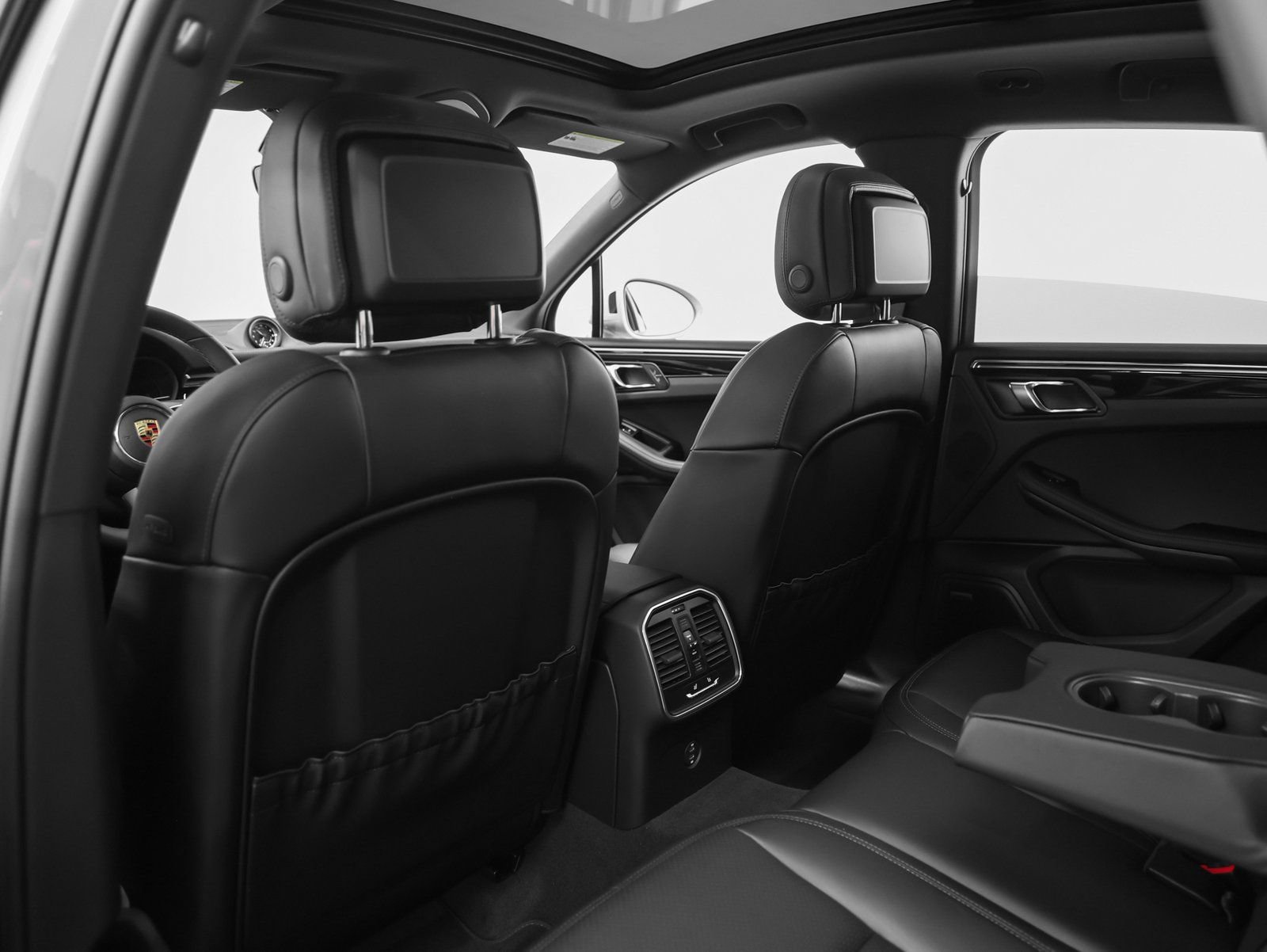 New 2026 Porsche Macan image 41