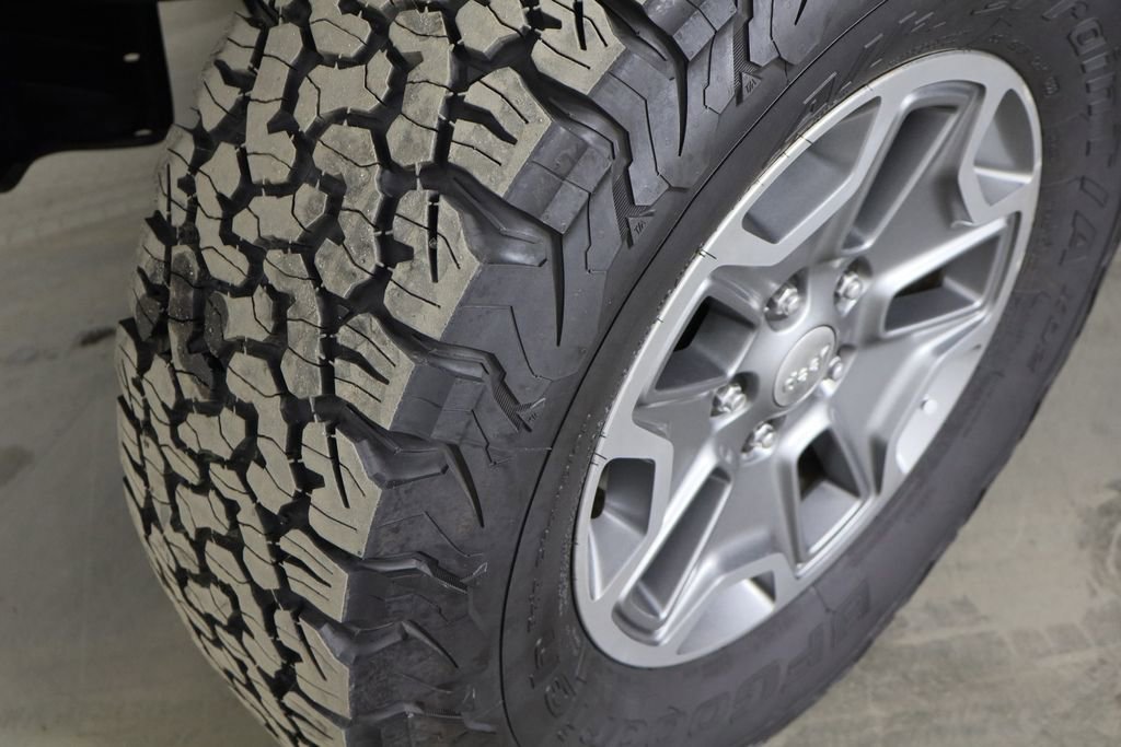 Used 2015 Jeep Wrangler Sport w/ Quick Order Package 24S image 27