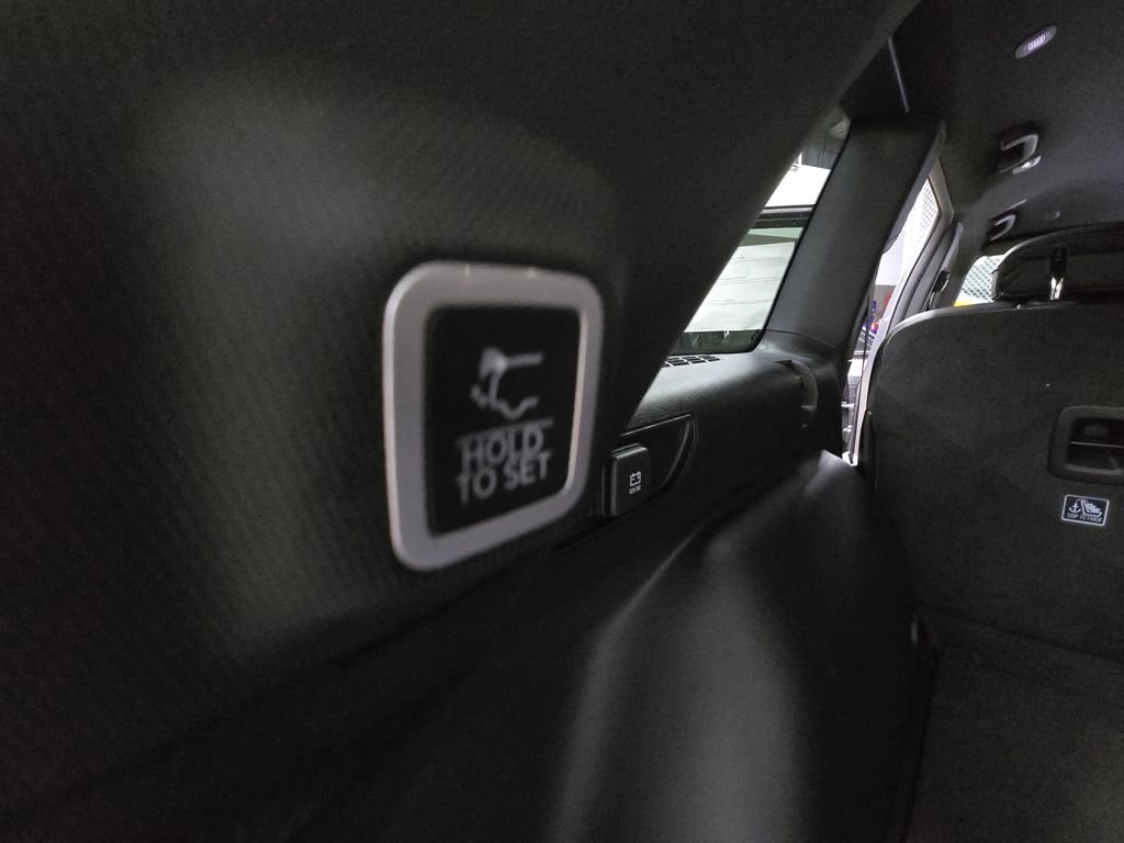 New 2026 Jeep Grand Cherokee Altitude image 14