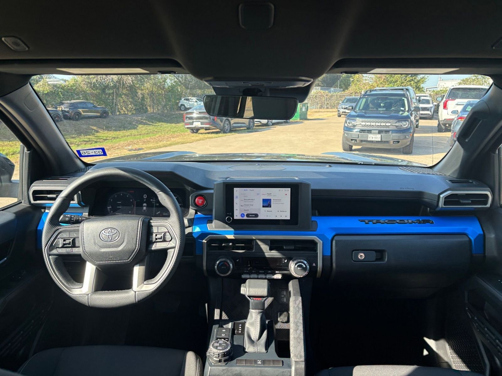 Used 2025 Toyota Tacoma TRD Off-Road image 31