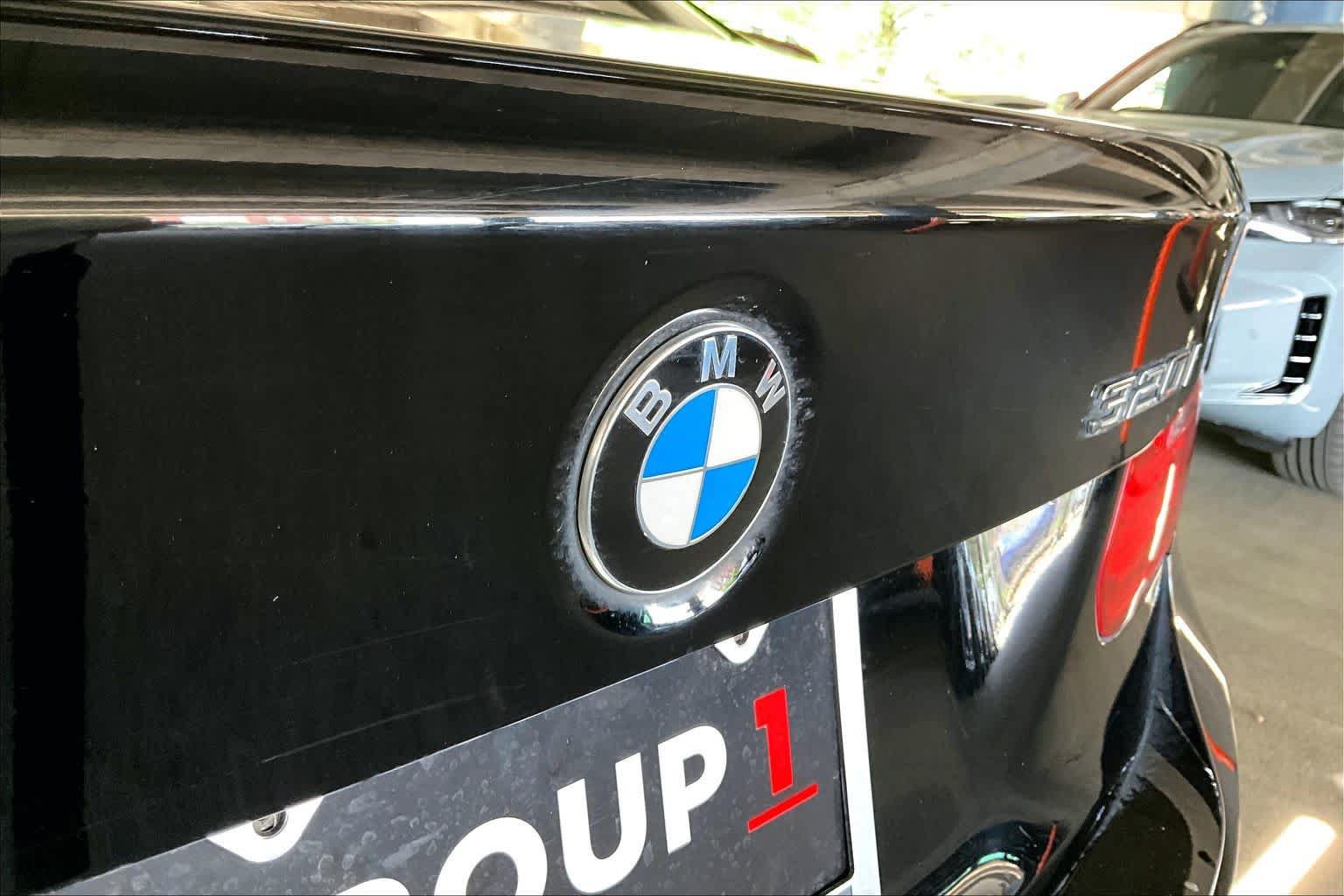 Used 2015 BMW 320i Sedan RWD image 30