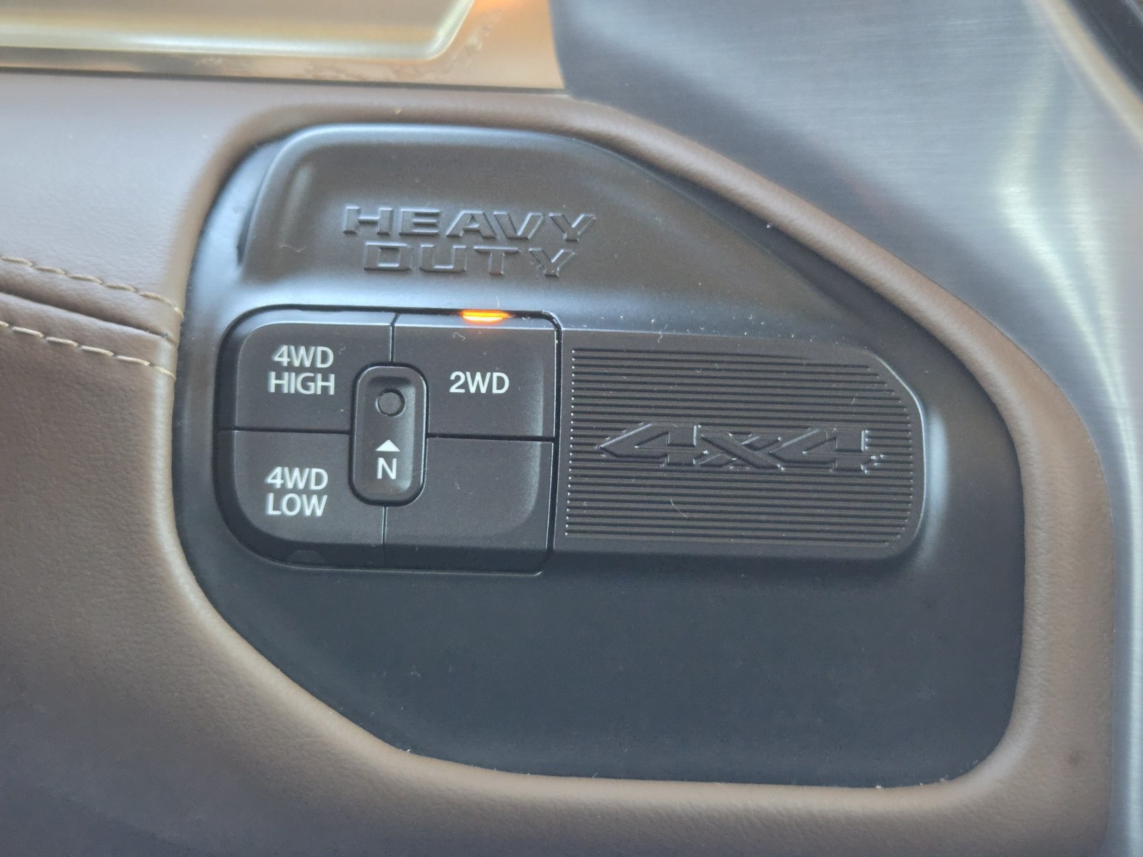 Used 2024 RAM 3500 Limited w/ Towing Technology Group AWD/4WD image 21
