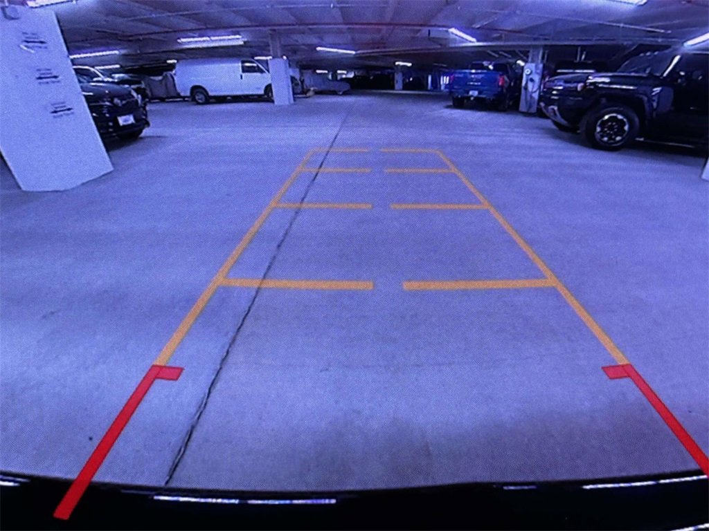 Used 2023 Chevrolet Equinox RS w/ RS Leather Package image 33