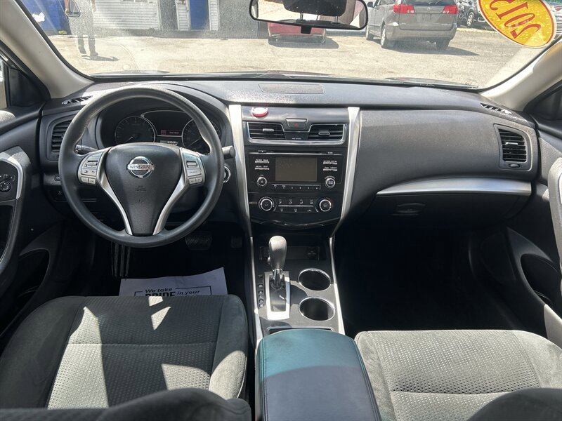 Used 2015 Nissan Altima 2.5 S w/ Special Edition Package FWD image 11