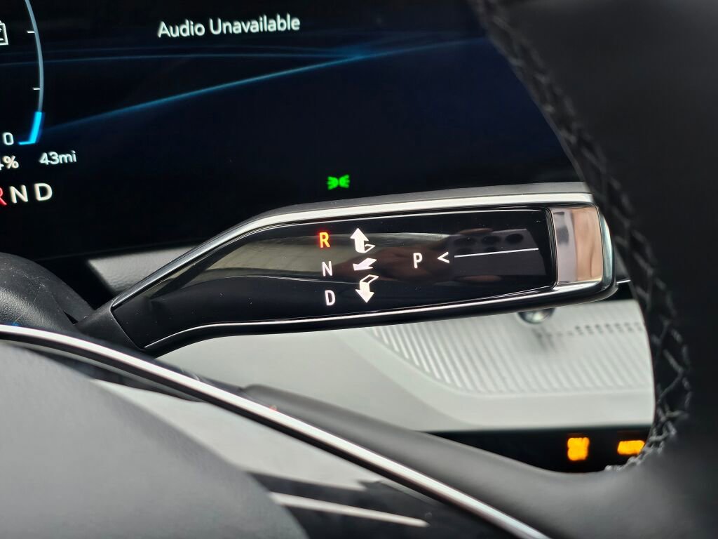 New 2026 Cadillac Optiq Luxury 1 image 39