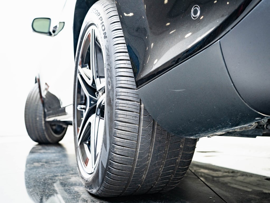 Certified 2025 Mercedes-Benz GLS 450 4MATIC image 43