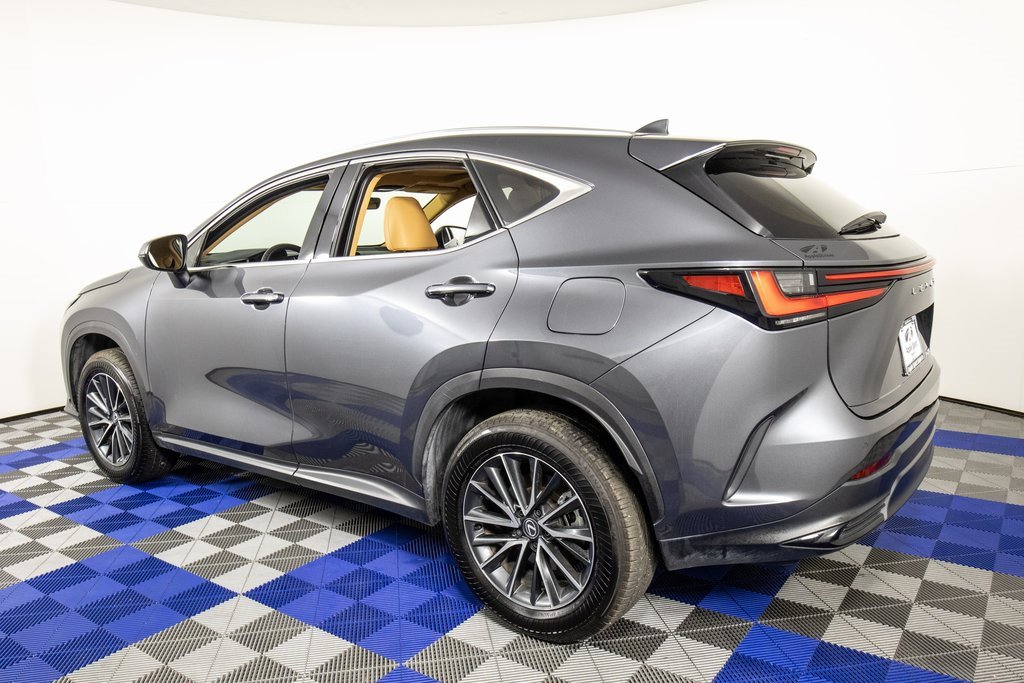 Used 2025 Lexus NX 250 FWD w/ Premium Package image 6