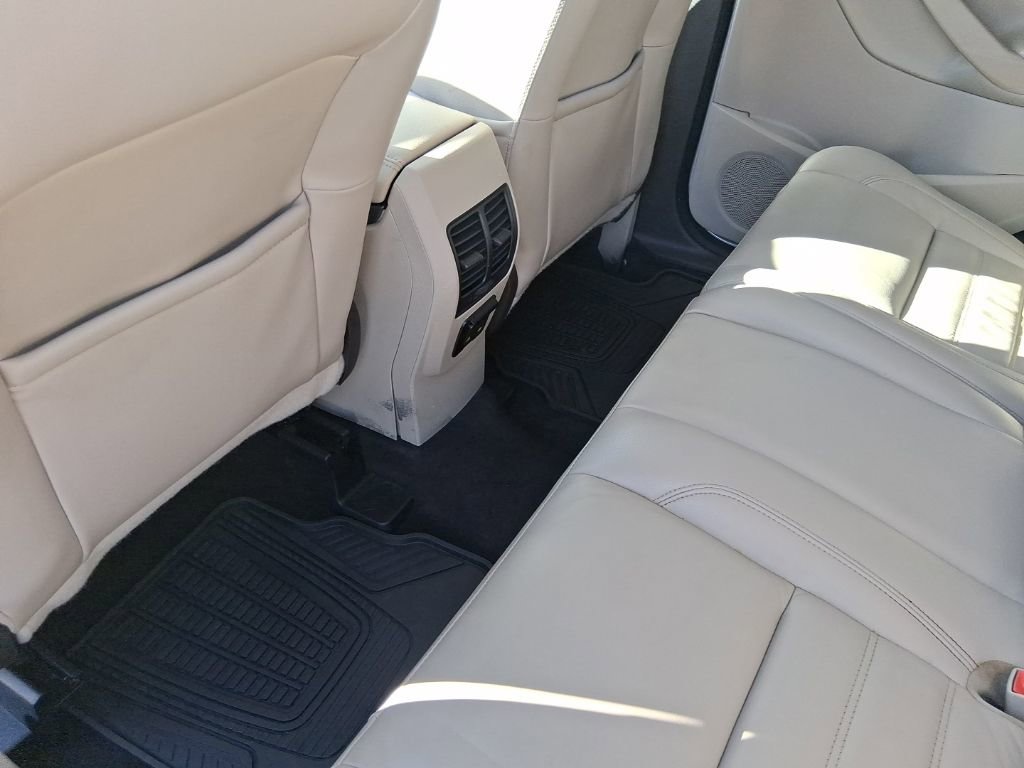 Used 2017 Ford Escape Titanium image 17