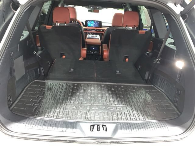 Used 2025 Lincoln Aviator Reserve w/ Illumination Package AWD/4WD image 7