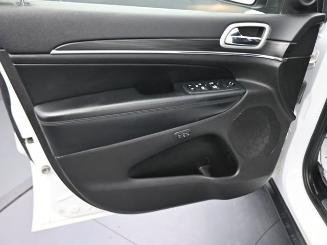 Used 2021 Jeep Grand Cherokee Limited AWD/4WD image 27