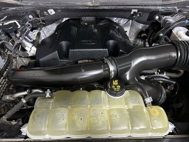 Used 2019 Ford F150 Lariat w/ Equipment Group 502A Luxury AWD/4WD image 31