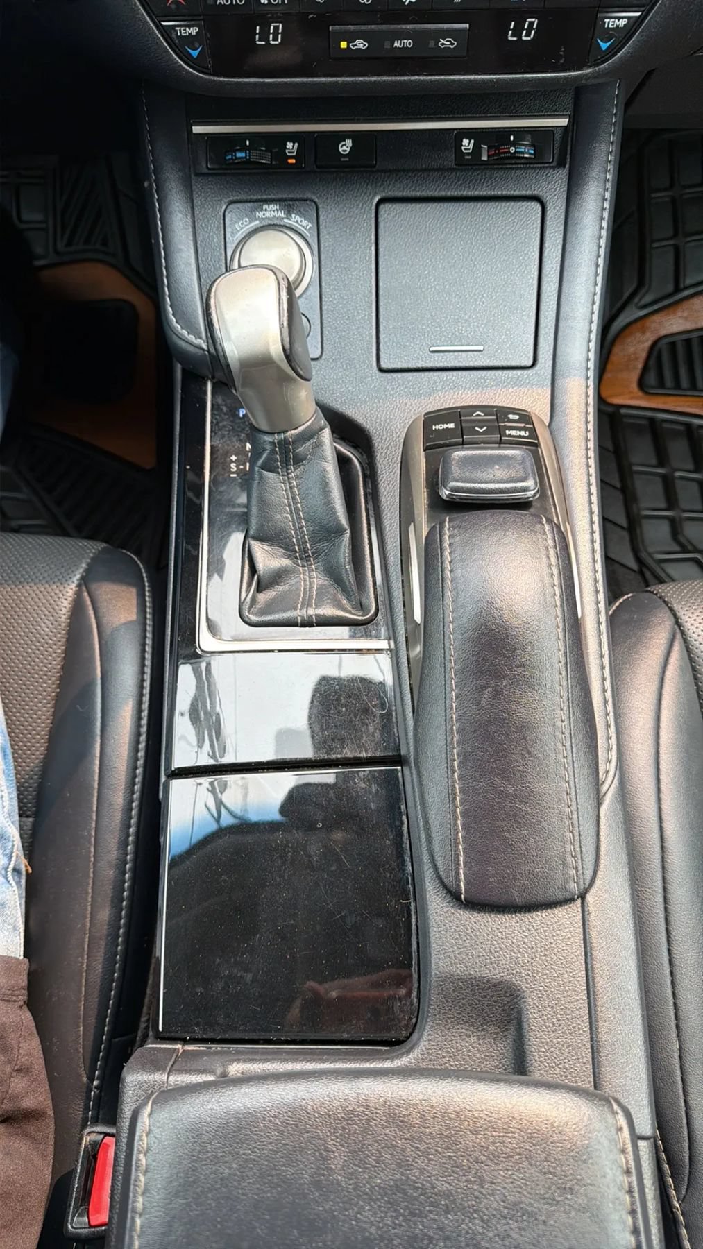 Used 2018 Lexus ES 350 w/ Navigation System Package FWD image 18