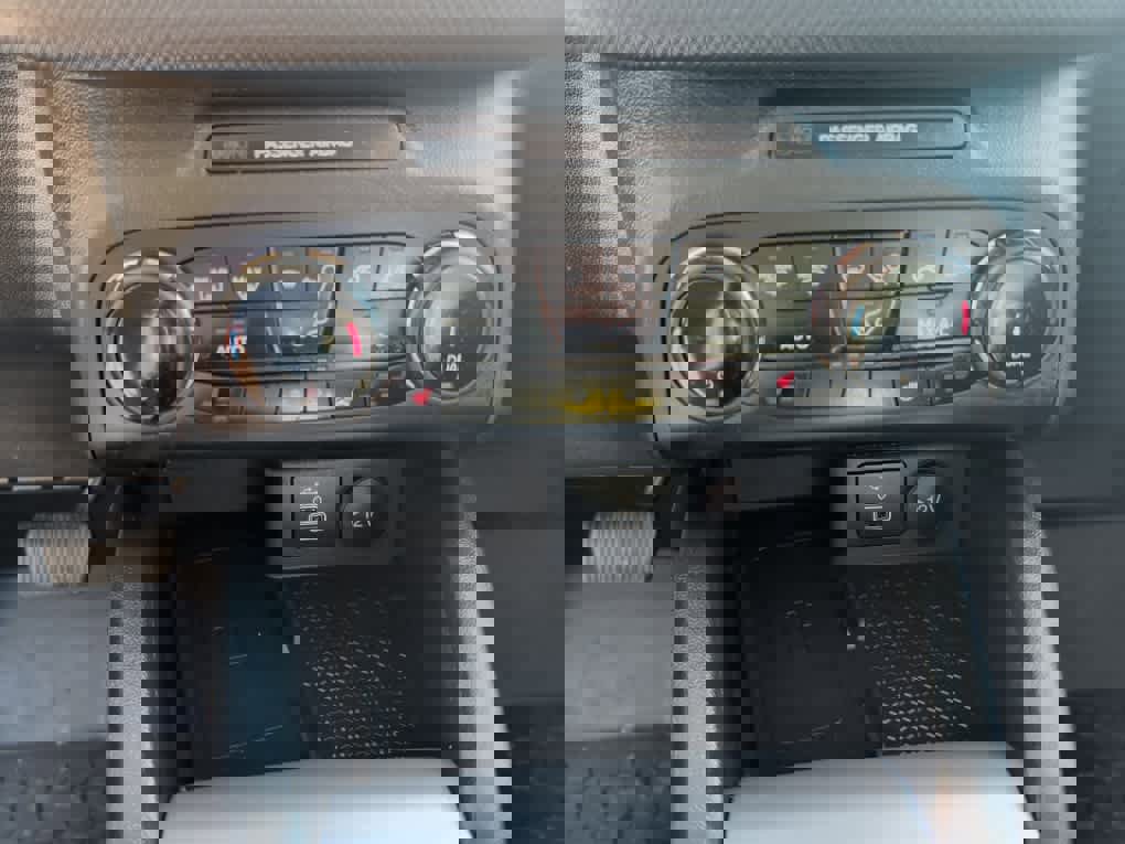 Used 2023 Ford Bronco Sport Outer Banks w/ Tech Package image 27