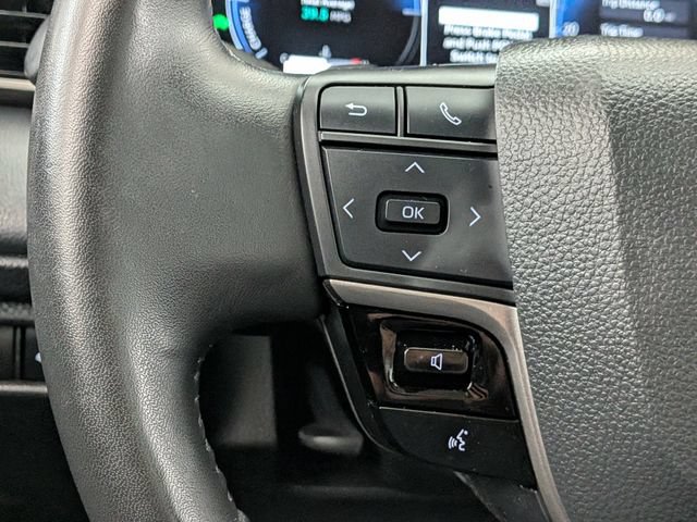 Used 2025 Toyota Camry XSE AWD/4WD image 32
