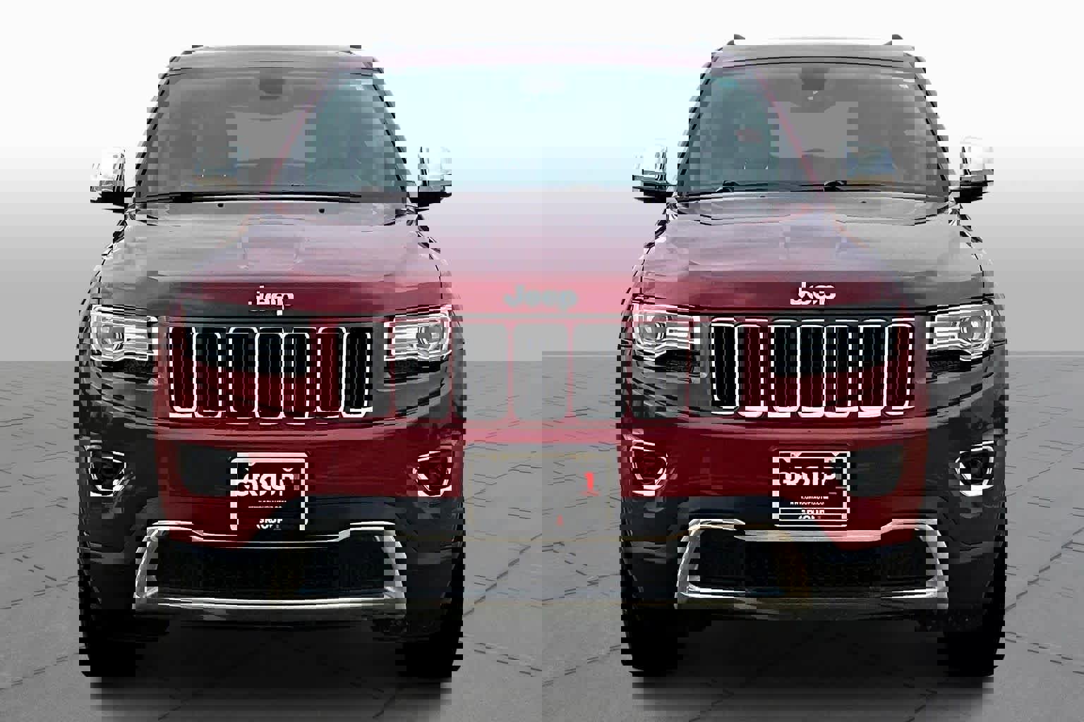 Used 2015 Jeep Grand Cherokee Limited w/ Luxury Group II image 4