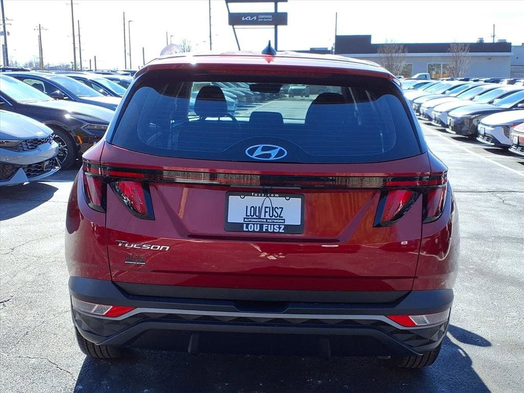 Used 2024 Hyundai Tucson SE image 23