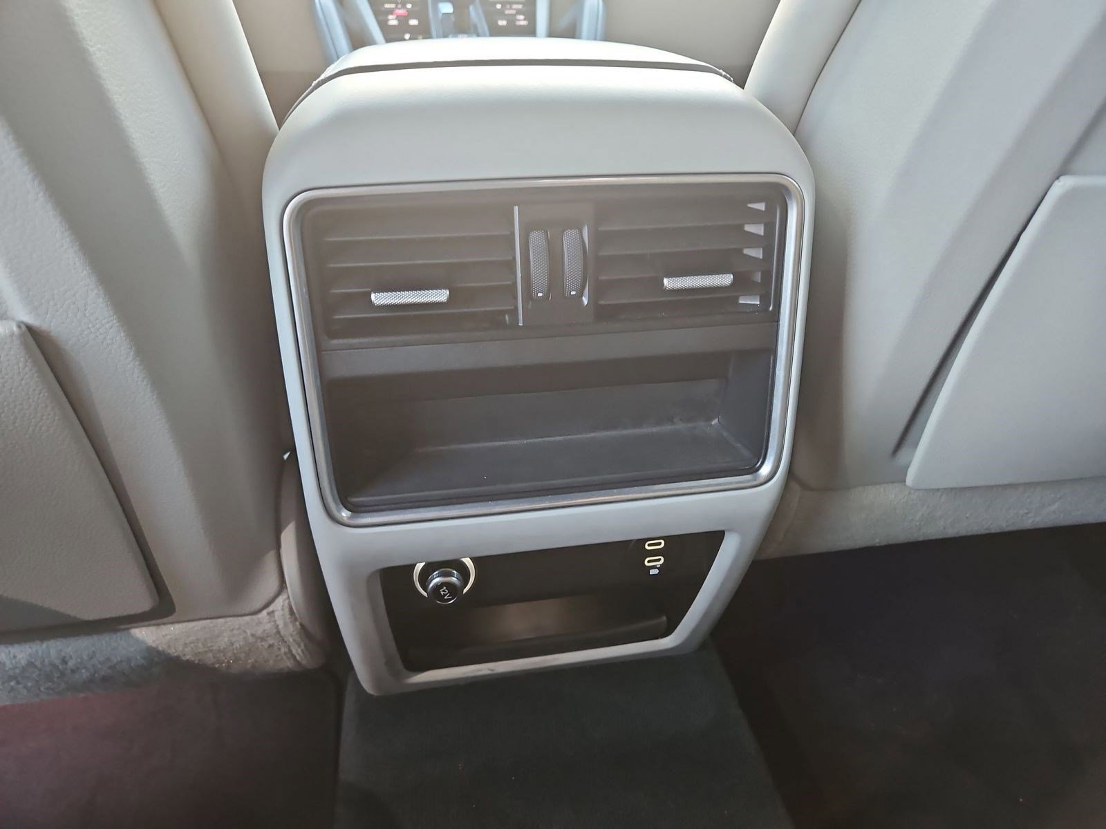 Certified 2021 Porsche Cayenne S image 18