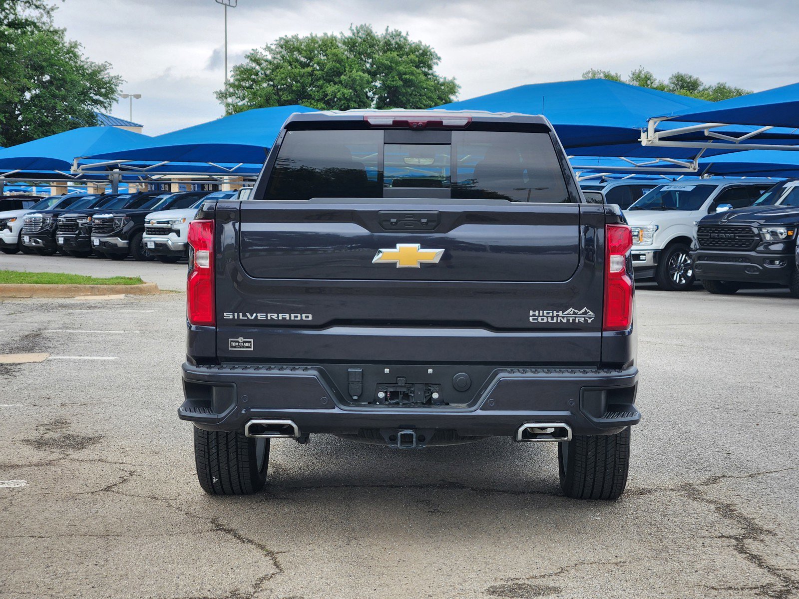 Used 2024 Chevrolet Silverado 1500 High Country w/ High Country Premium Package AWD/4WD image 33