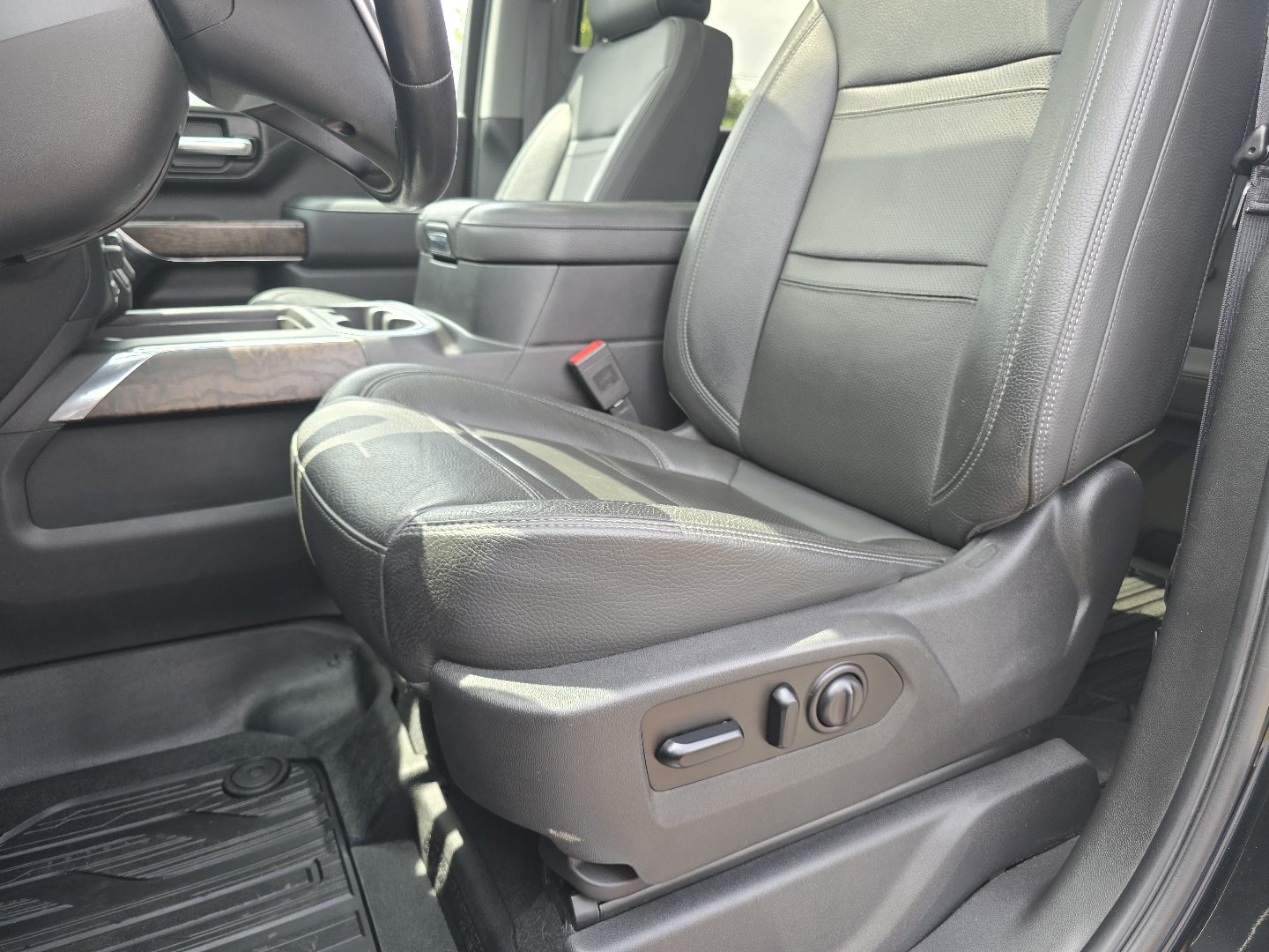 Used 2020 GMC Sierra 3500 Denali w/ Denali Ultimate Package AWD/4WD image 41