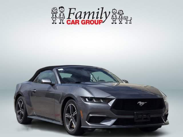 Used 2024 Ford Mustang Convertible RWD image 2