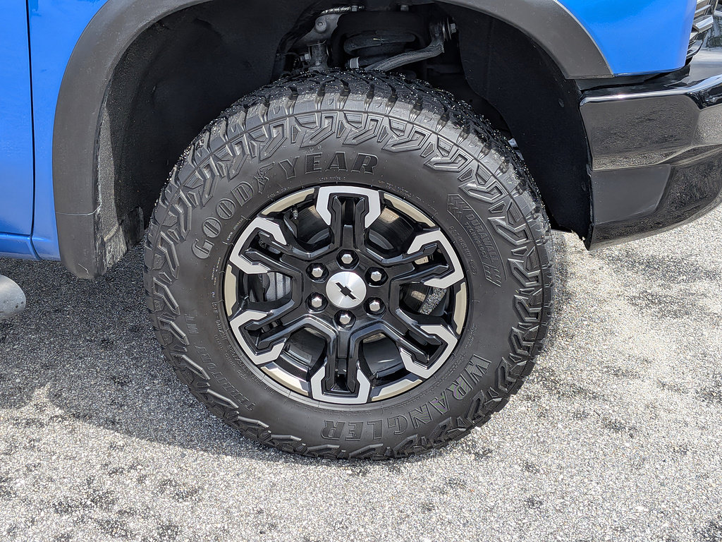 Certified 2024 Chevrolet Silverado 1500 ZR2 AWD/4WD image 10