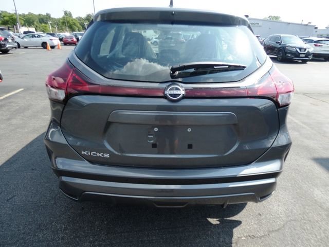 New 2025 Nissan Kicks Play S image 4