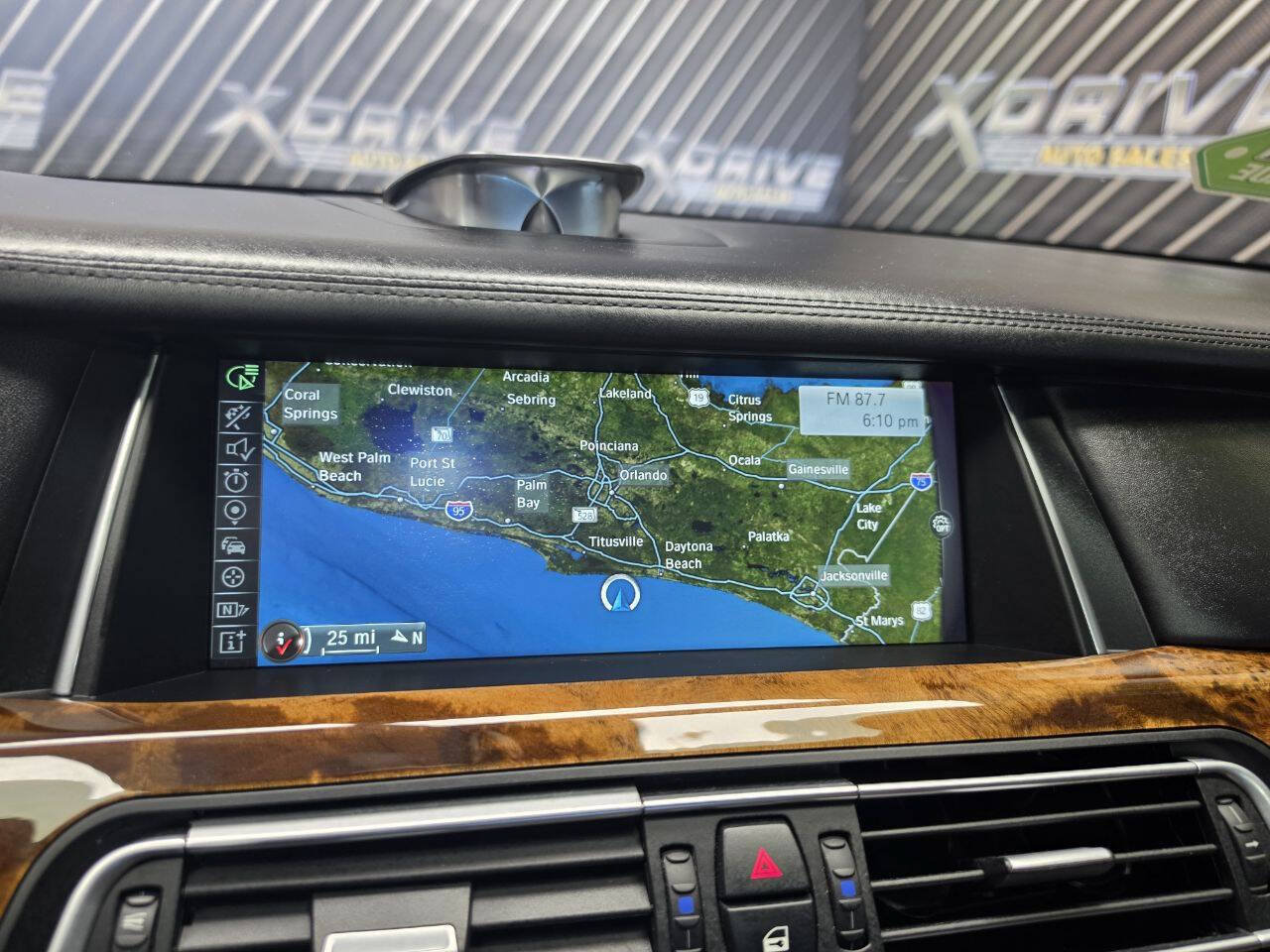 Used 2014 BMW 750i xDrive AWD/4WD image 21